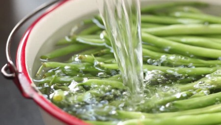 Bien rafraîchir l'haricot verts